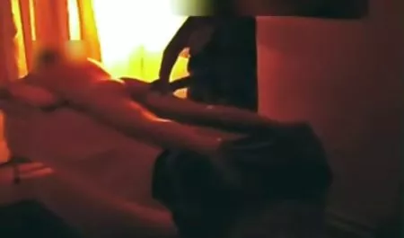 کامل, فیلم سکسی از شهوانی کون, سینه های کوچک در مشخصات