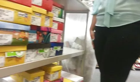 همسایگان در پله ها ، فیلم سکسی شهوانی
