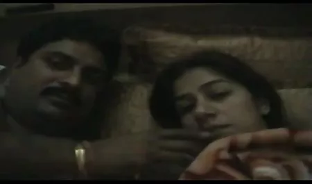 برخی از لباس زیر فیلم سکسی شهوانی زنانه, جوراب ساق بلند